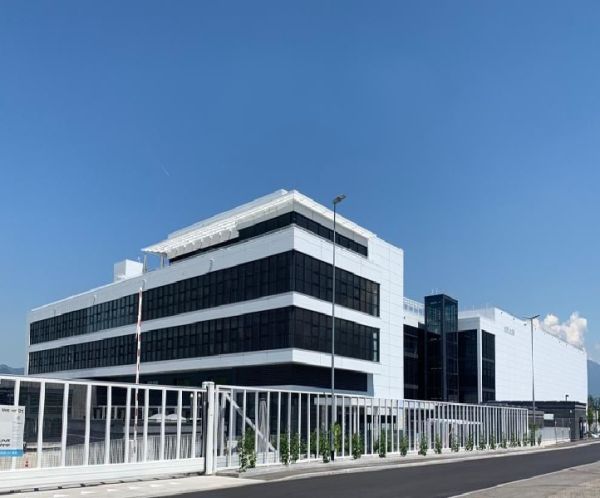 ESTÉE LAUDER LACHEN SWITZERLAND