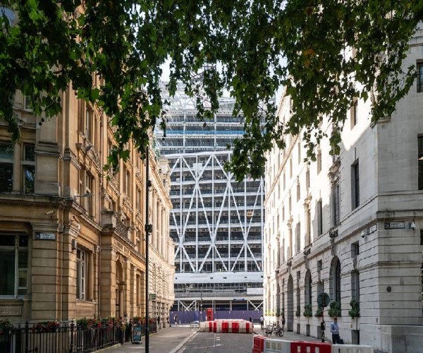 DEUTSCHE BANK LONDON